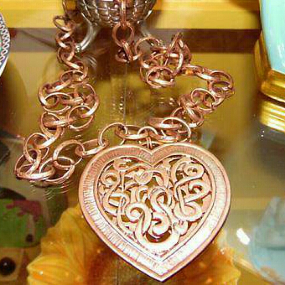 Betsey Johnson Vintage Necklace Heart 34" Chain