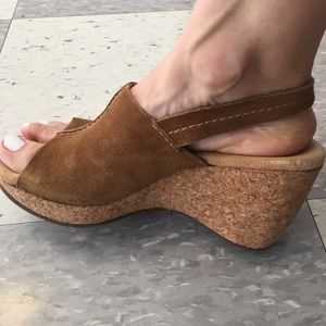 Clarks tan suede wedge