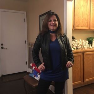 Meet your Posher, Carla