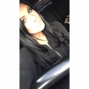 Meet your Posher, Joelle
