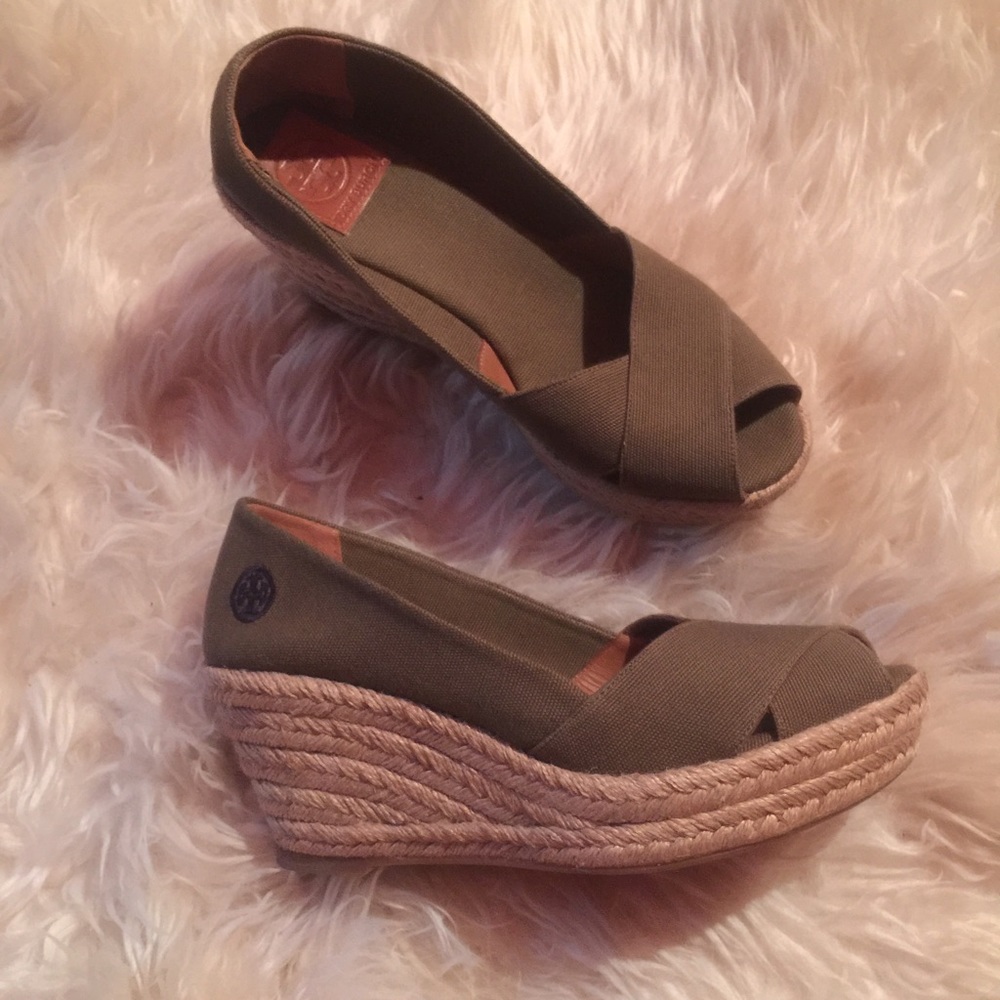 Tory burch wedge sandals