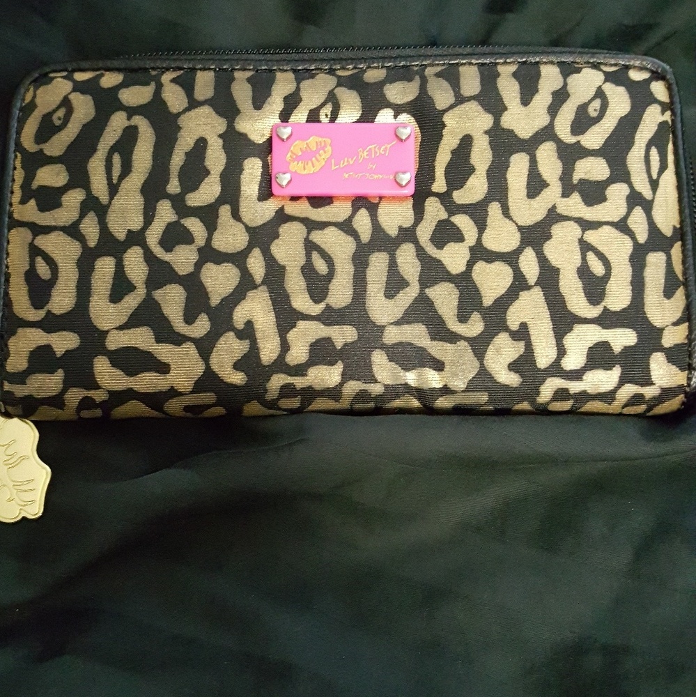 Betsy Johnson Wallet