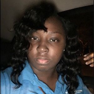 Meet your Posher, Lakeisha