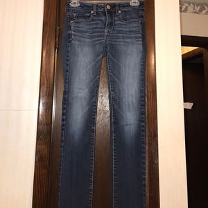 Low waisted AE skinny Jeans