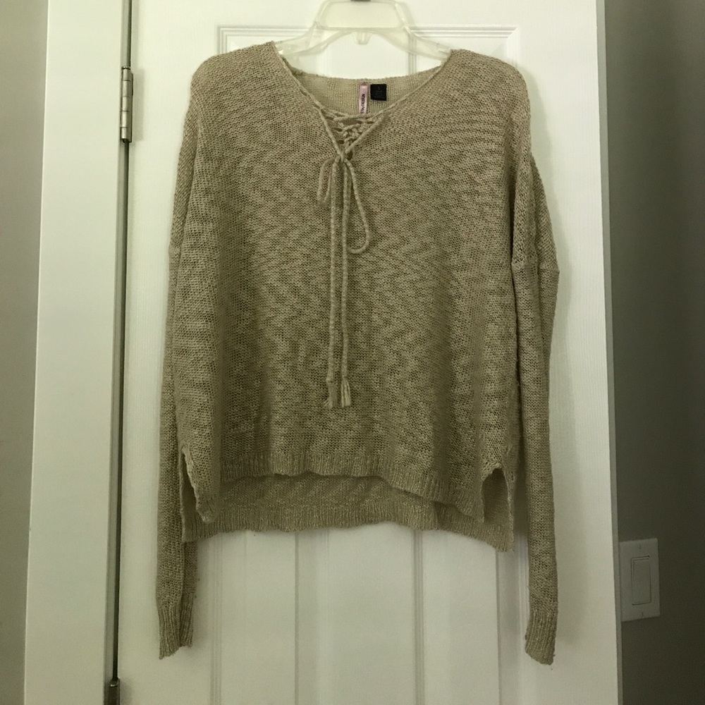 Sheer very comfortable tan light weight sweater