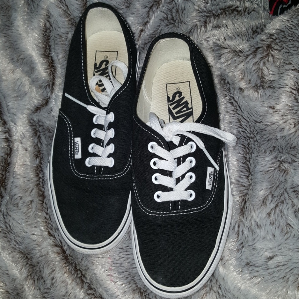 Bkack vans 😊