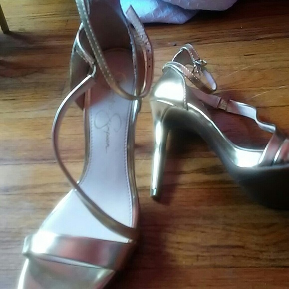 Heels - Picture 2 of 2