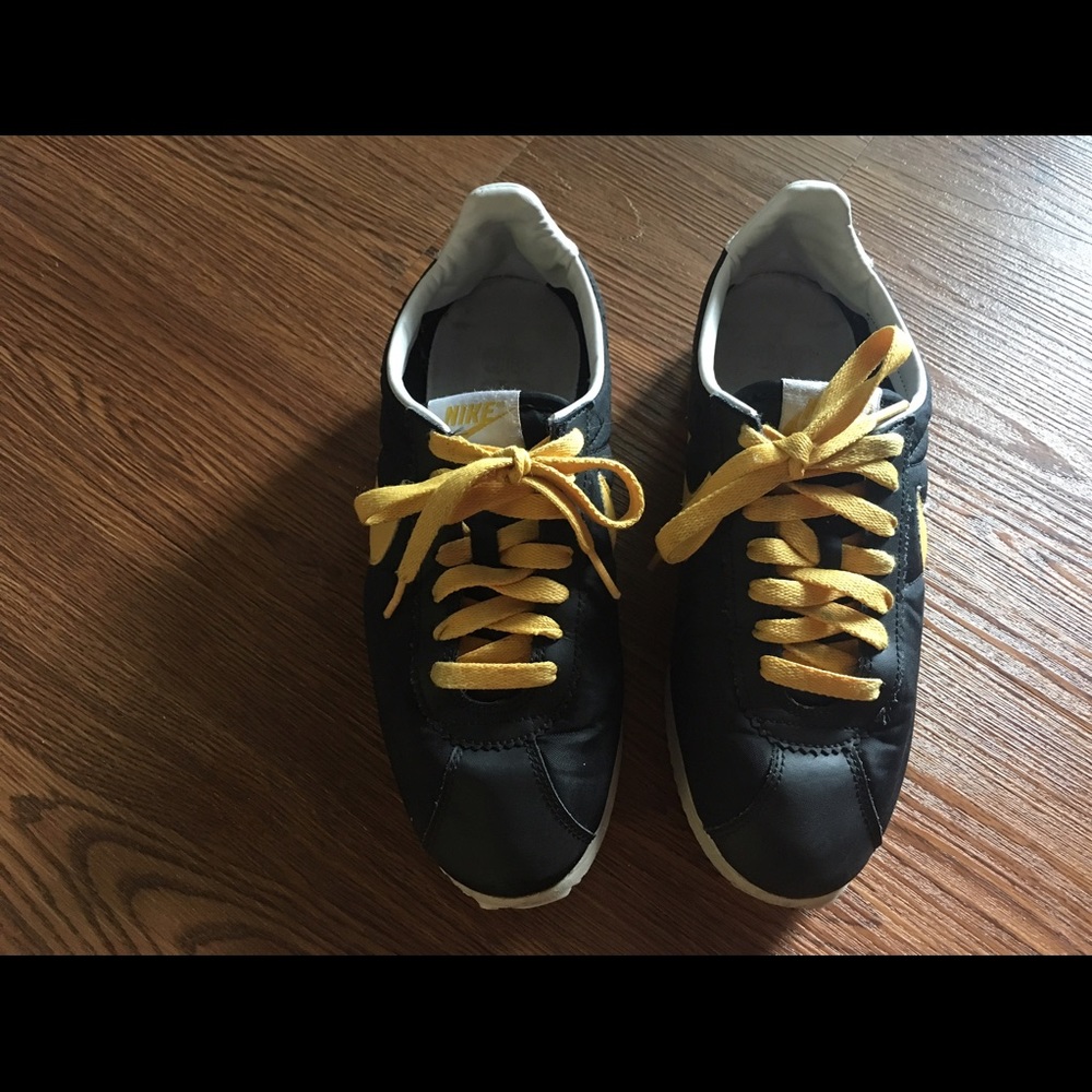 Nike Cortez yellow