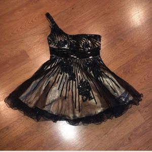 Black & champagne Dave & Johnny Dress
