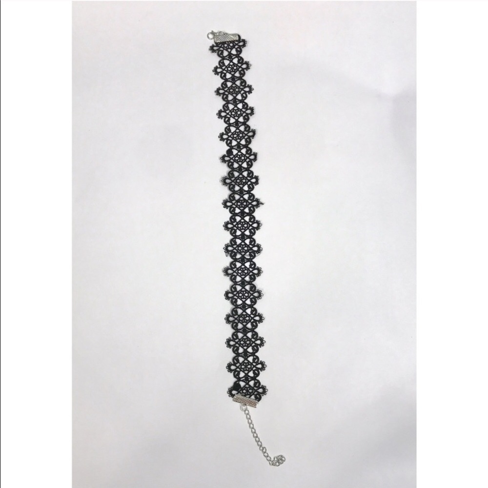 Black Lace Choker - Picture 6 of 7