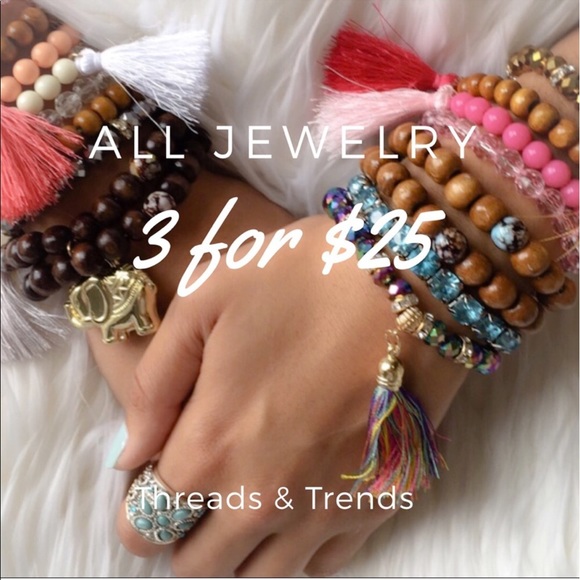 Black Lace Choker - Picture 4 of 7