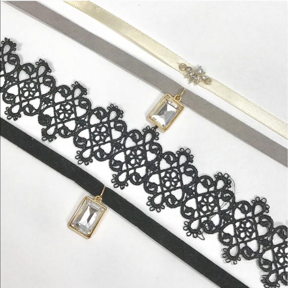 Black Lace Choker - Picture 5 of 7