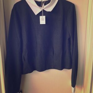 Black collared crop top