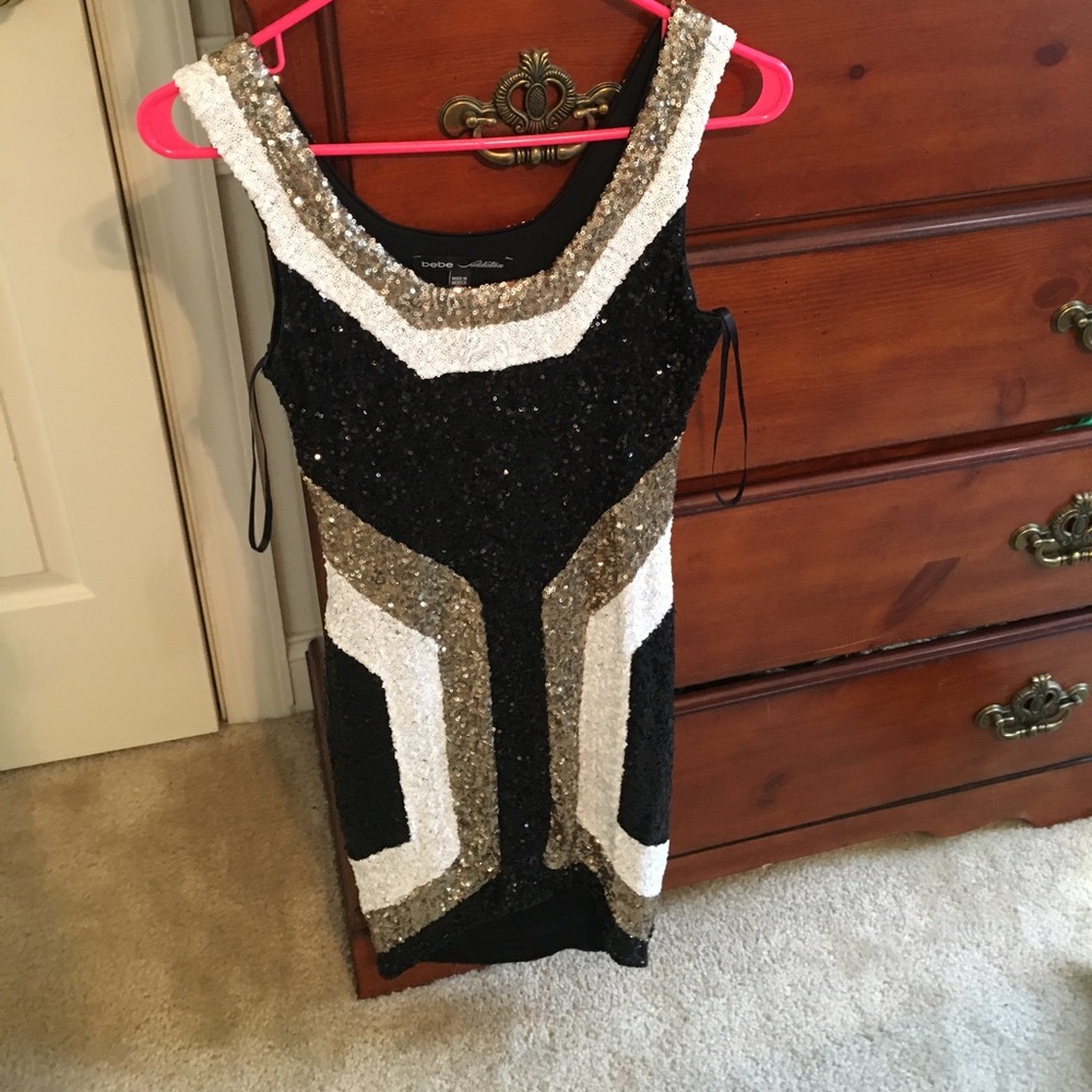 Bebe dress