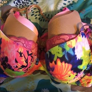4 VS size 34c bras