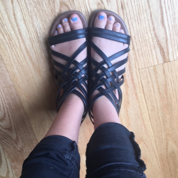 Black gladiator sandals - Picture 5 of 6