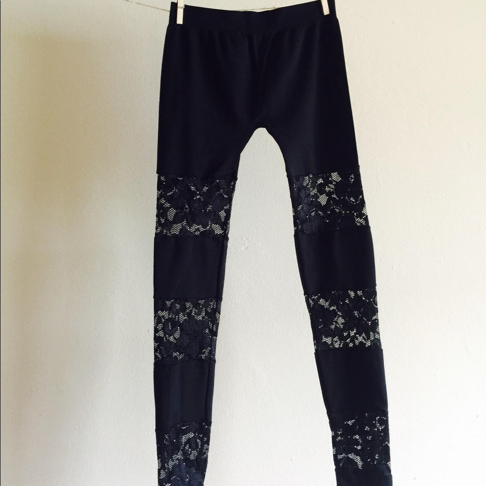 Material Girl Lace Banded Leggings
