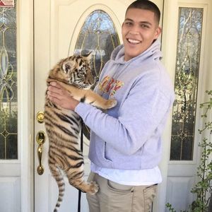 Meet your Posher, Edgar