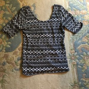 Black and white Aztec design t shirt