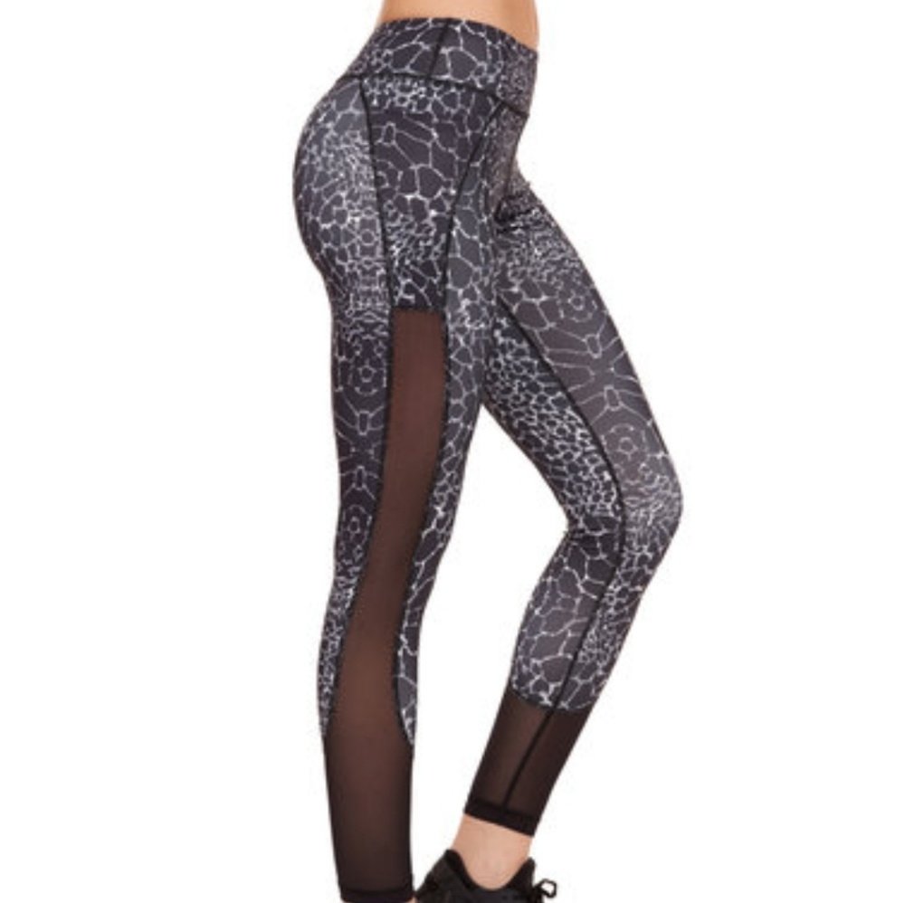 KIPro Performance animal print leggings