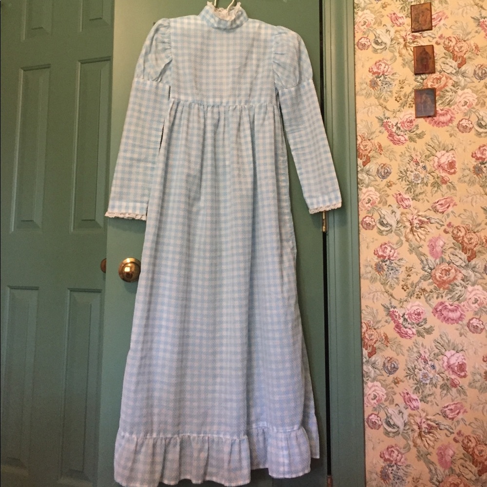 VINTAGE DRESSMAKER PRAIRIE COSTUME