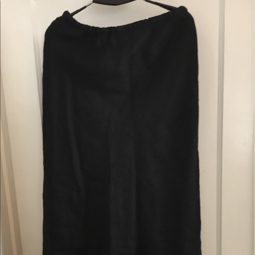 Small black linen maxi skirt.