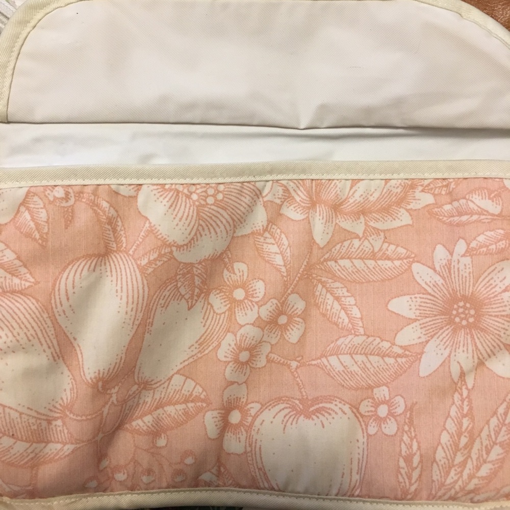 Makeup bag