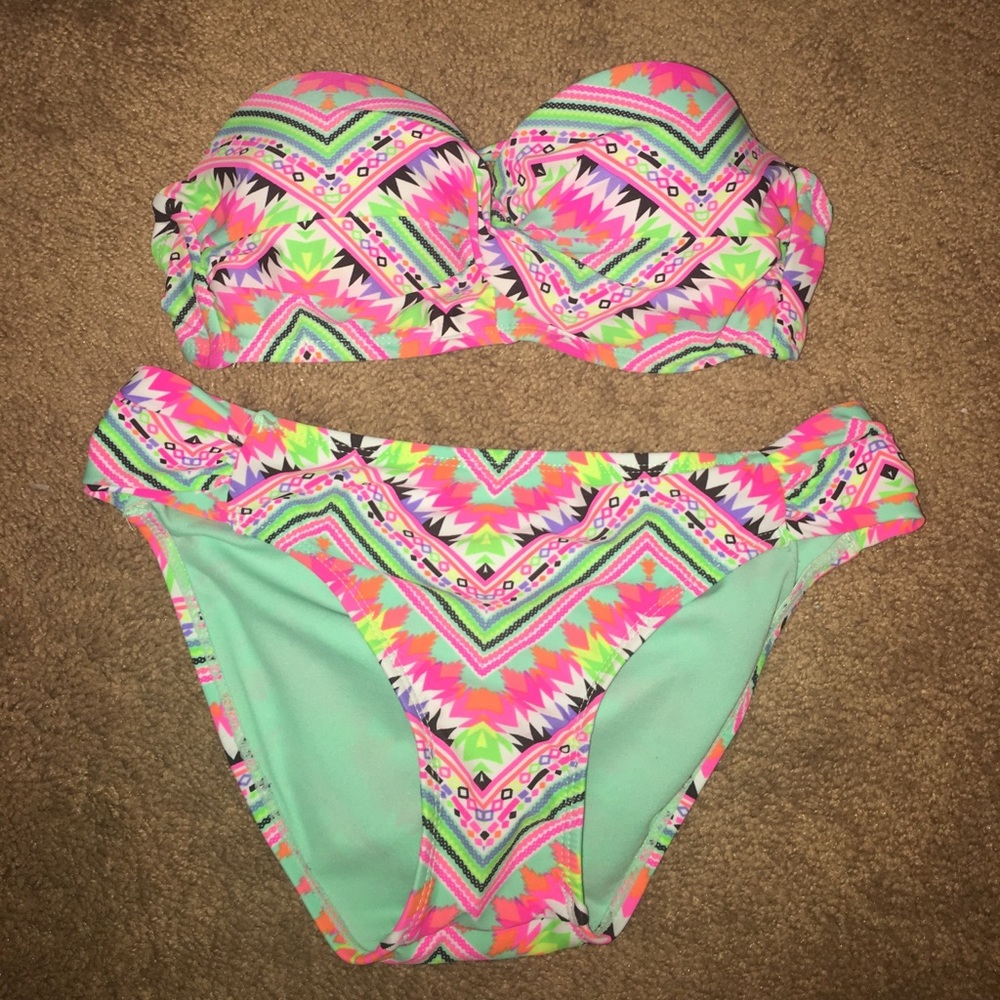 Colorful bikini set