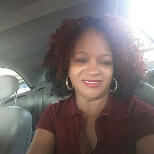 Meet your Posher, Evonda