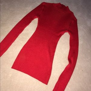 Long sleeve short turtle neck