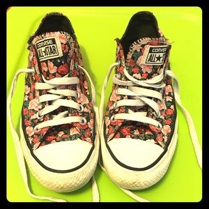 Adorable Floral Low Top Converse