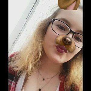 Meet your Posher, Haley