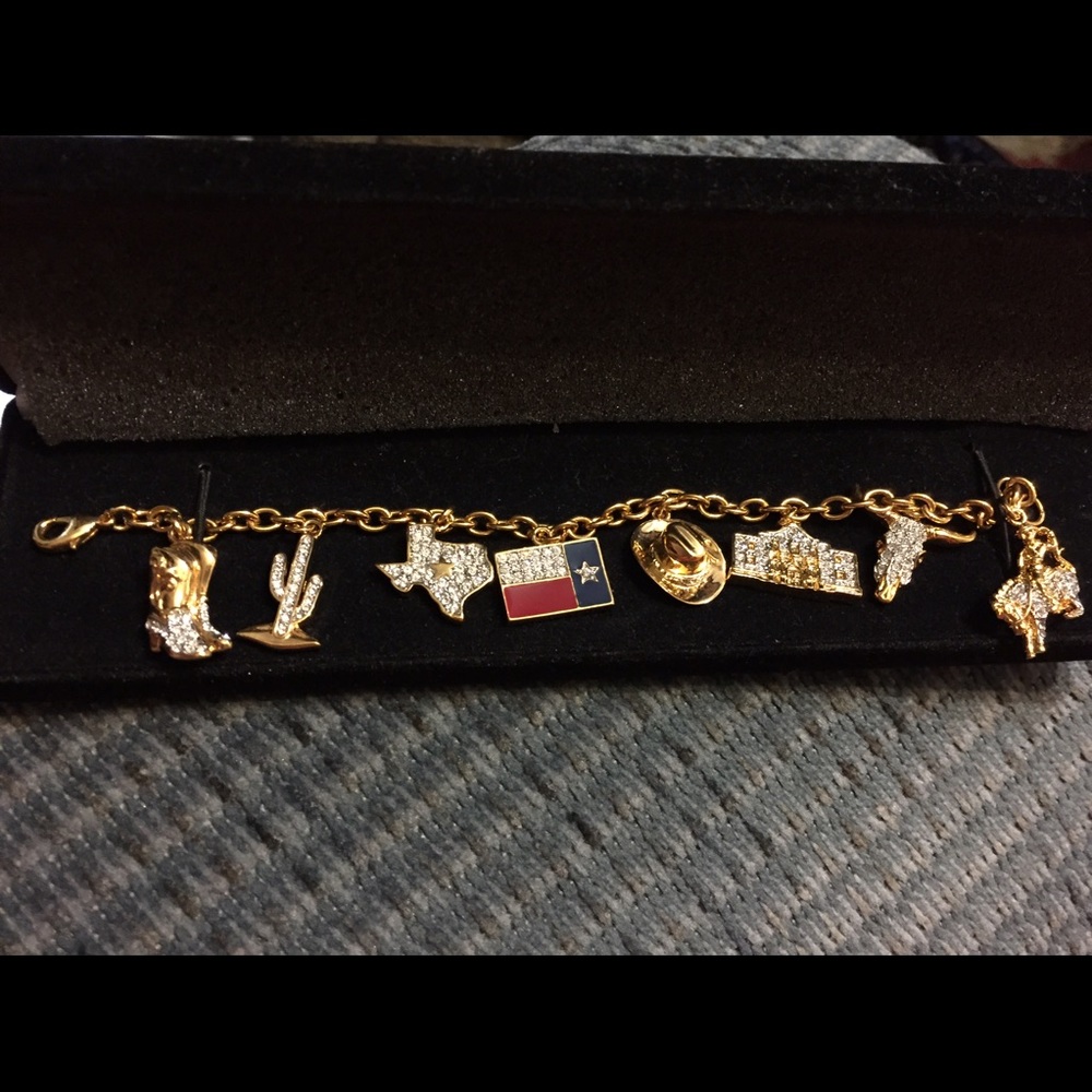 Danbury Mint Texas Charm Bracelet