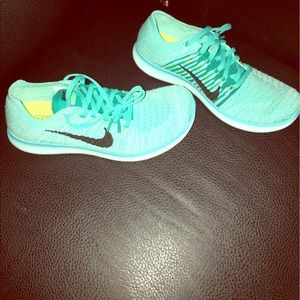 Nike Turquoise/ Black Sneakers NEVER WORN