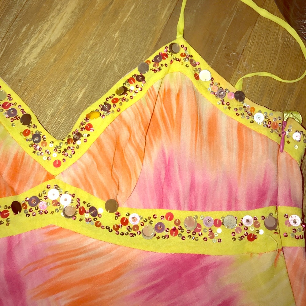 BCBG Maxazria flowy beaded tank. - Picture 3 of 4