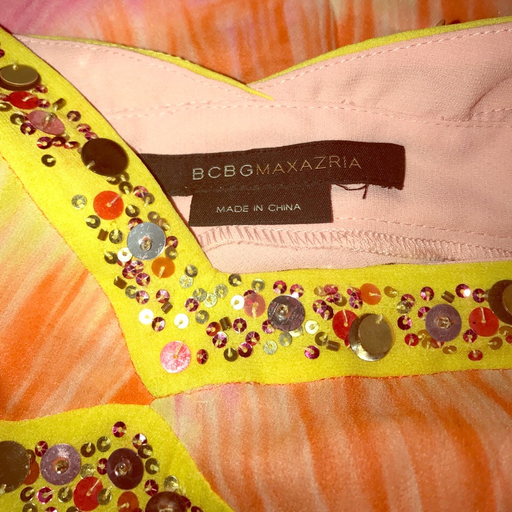 BCBG Maxazria flowy beaded tank. - Picture 4 of 4