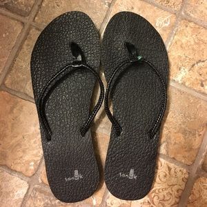 Sanuk Flip Flops