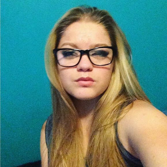 Meet your Posher, Kyleigh - Picture 1 of 1