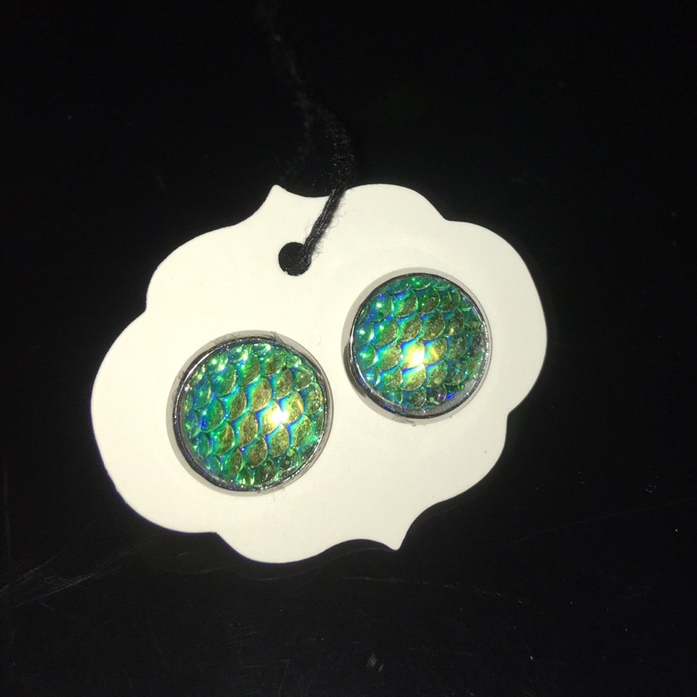 Mermaid/ dragon scale earrings - Picture 2 of 8