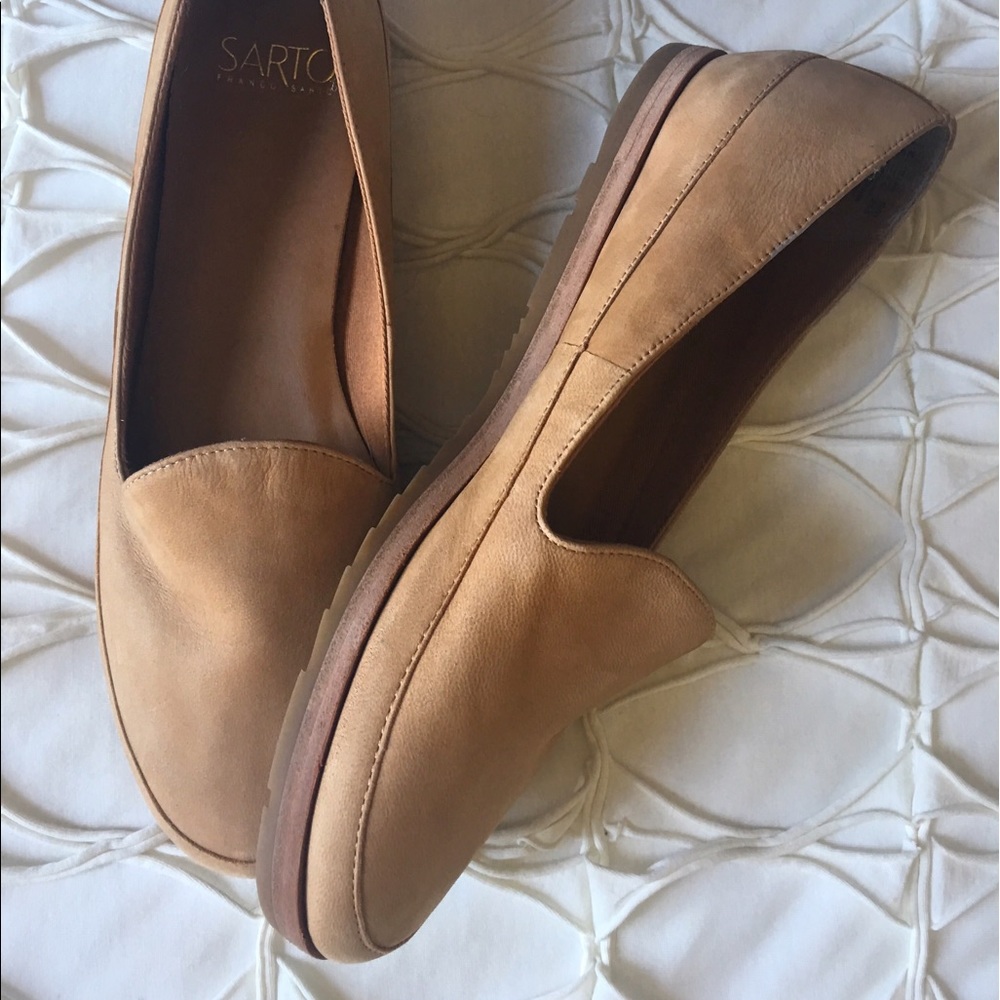 Franco Sarto tan leather loafer slip-on