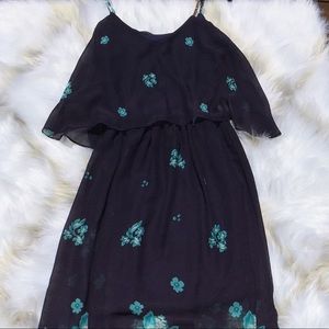 ✨Francesca's Size Medium Blue Floral Maxi Dress