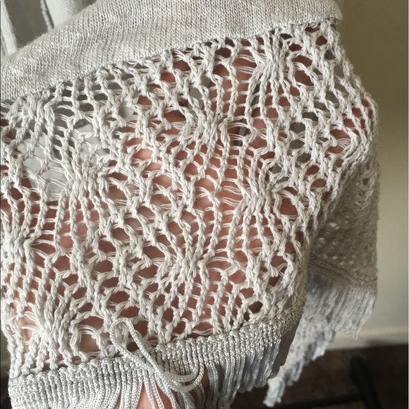Hollister Fringe Shawl - Picture 3 of 3