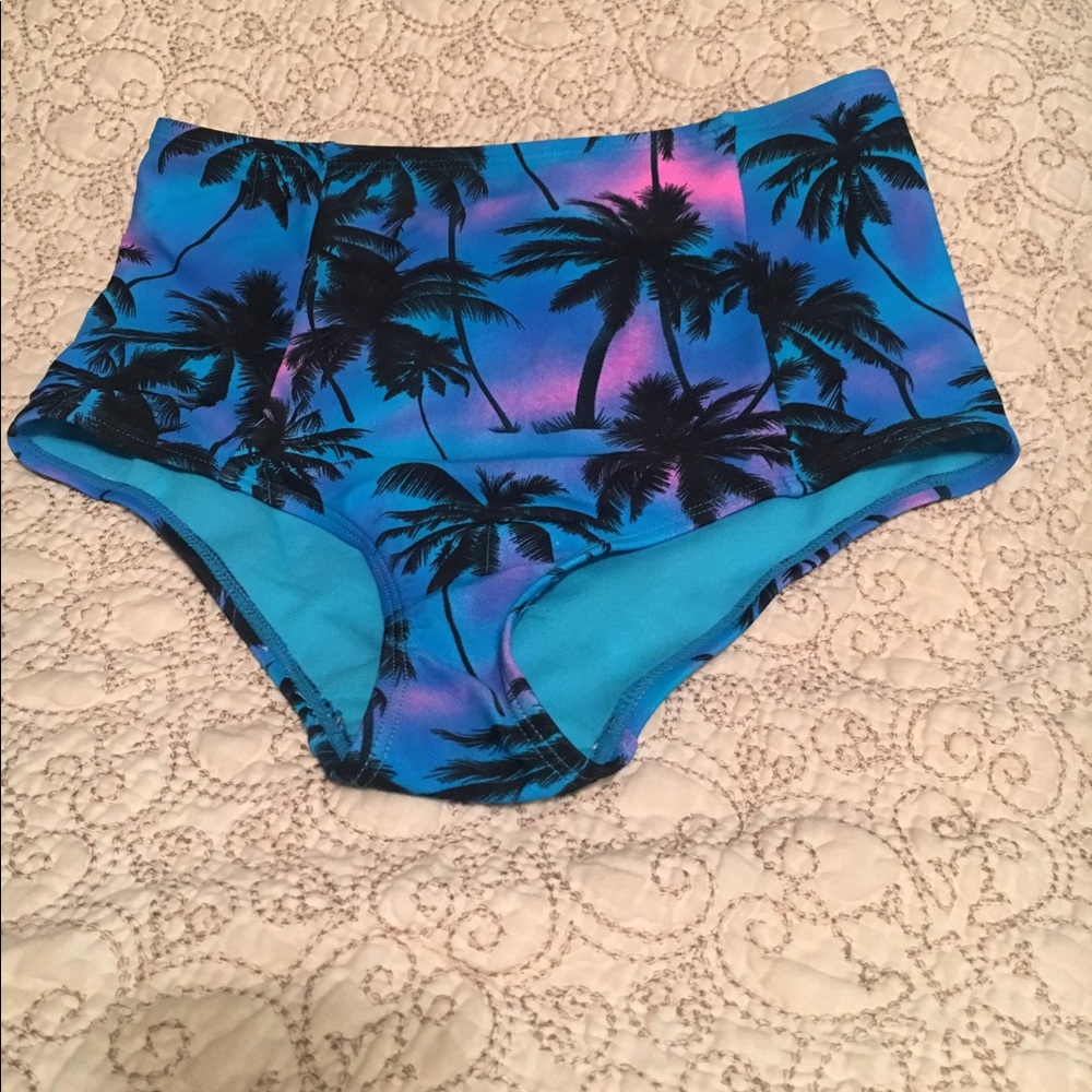 Highwasted bikini bottoms