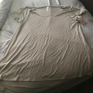 Lularoe Classic Tee