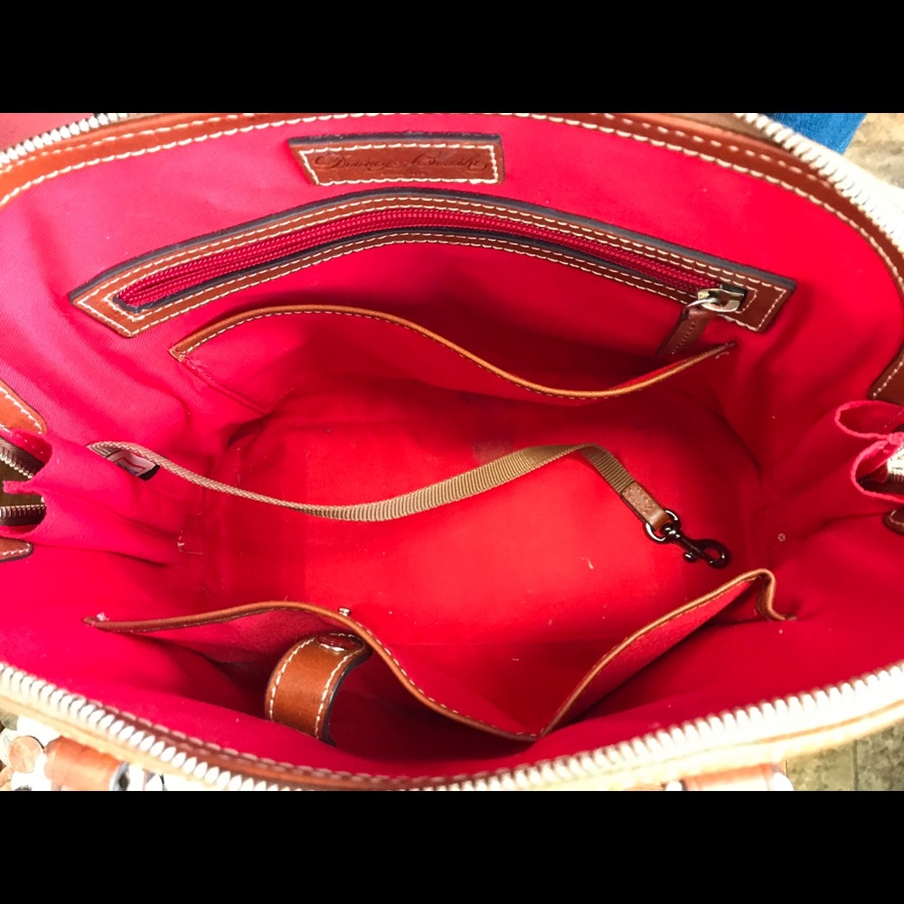 Dooney and Bourke gently used purse - Picture 4 of 5
