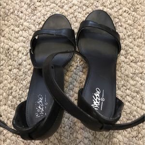 Black Strappy Sandals/Heels