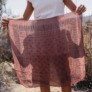 Ozma of California silk adobe bandana/scarf NWT