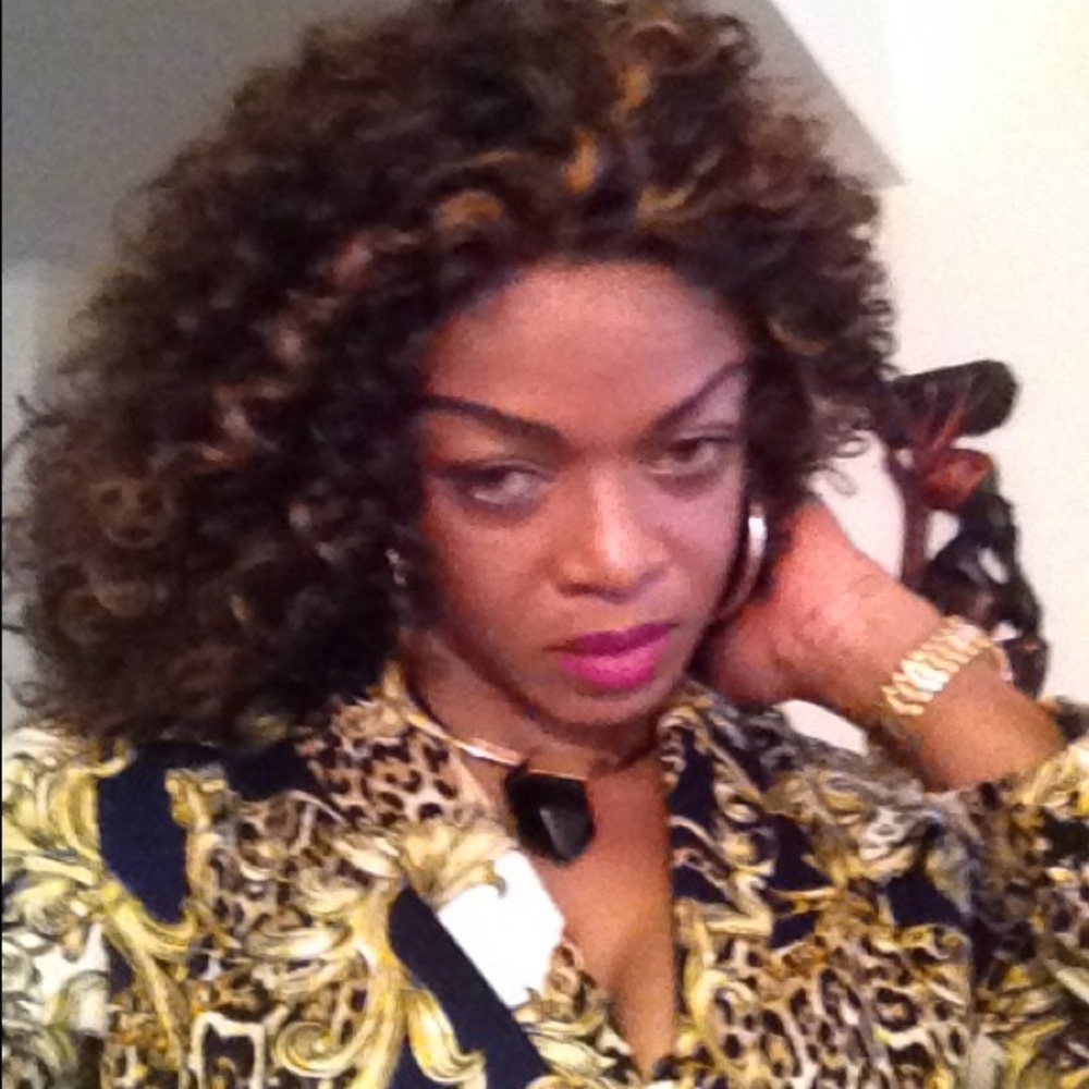 Meet your Posher, Naminata