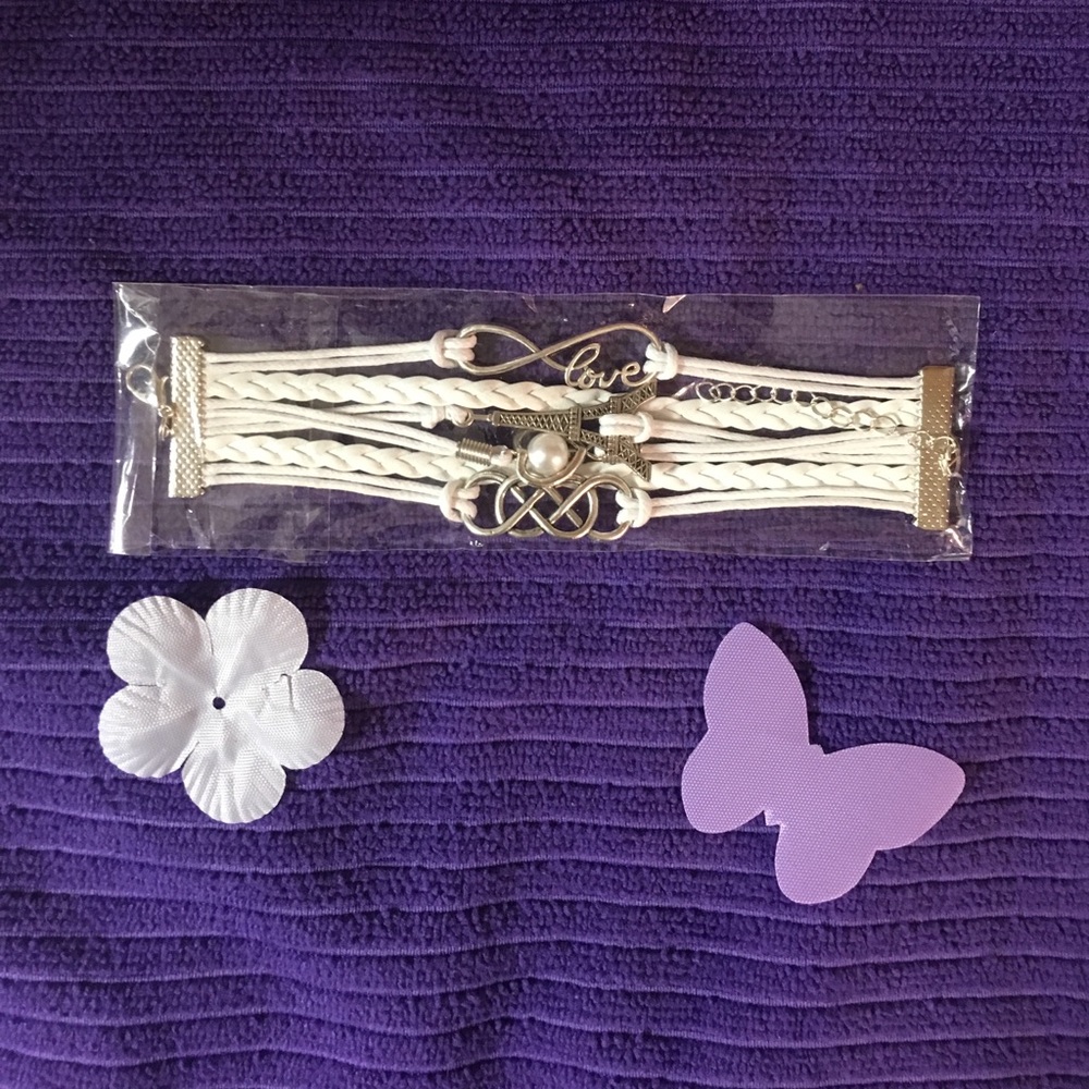 Brand NWT Infinity love bracelet, white & silver