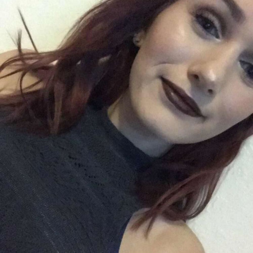 Meet your Posher, Holly